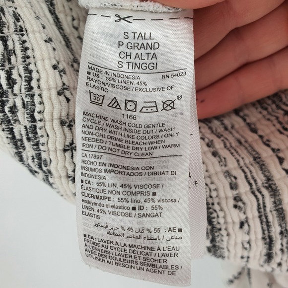 Old Navy Black White Linen Blend Striped Boho Geometric Cami Jumpsuit Sz ST - Picture 10 of 10